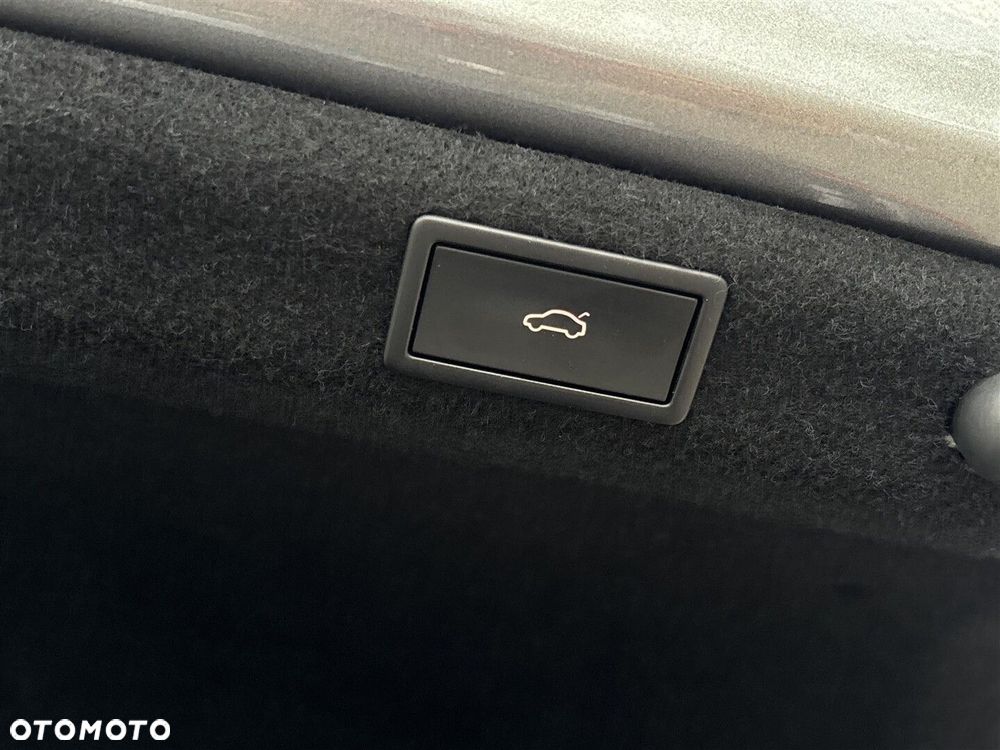 Skoda Superb 2.0 TDI SCR L&K DSG - 36