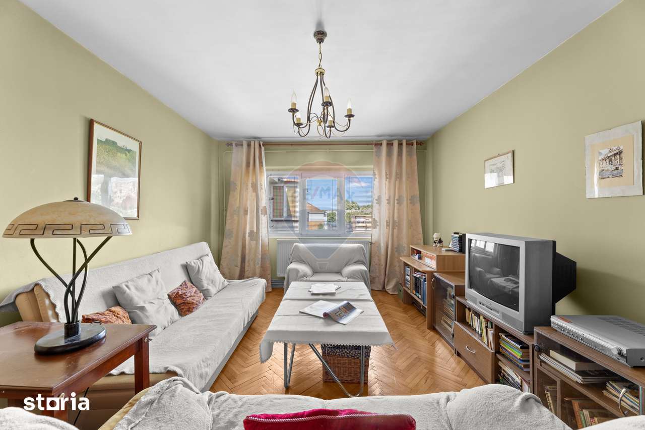Apartament cu 3 camere de vânzare în zona Podgoria — fotografia 3
