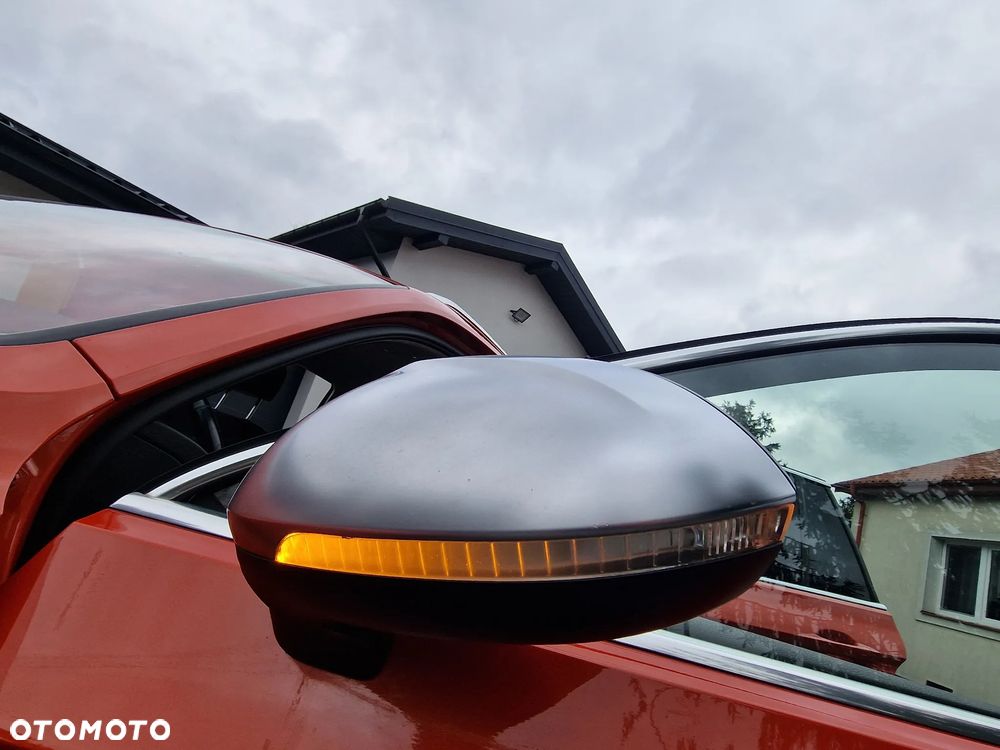 Volkswagen Passat - 21