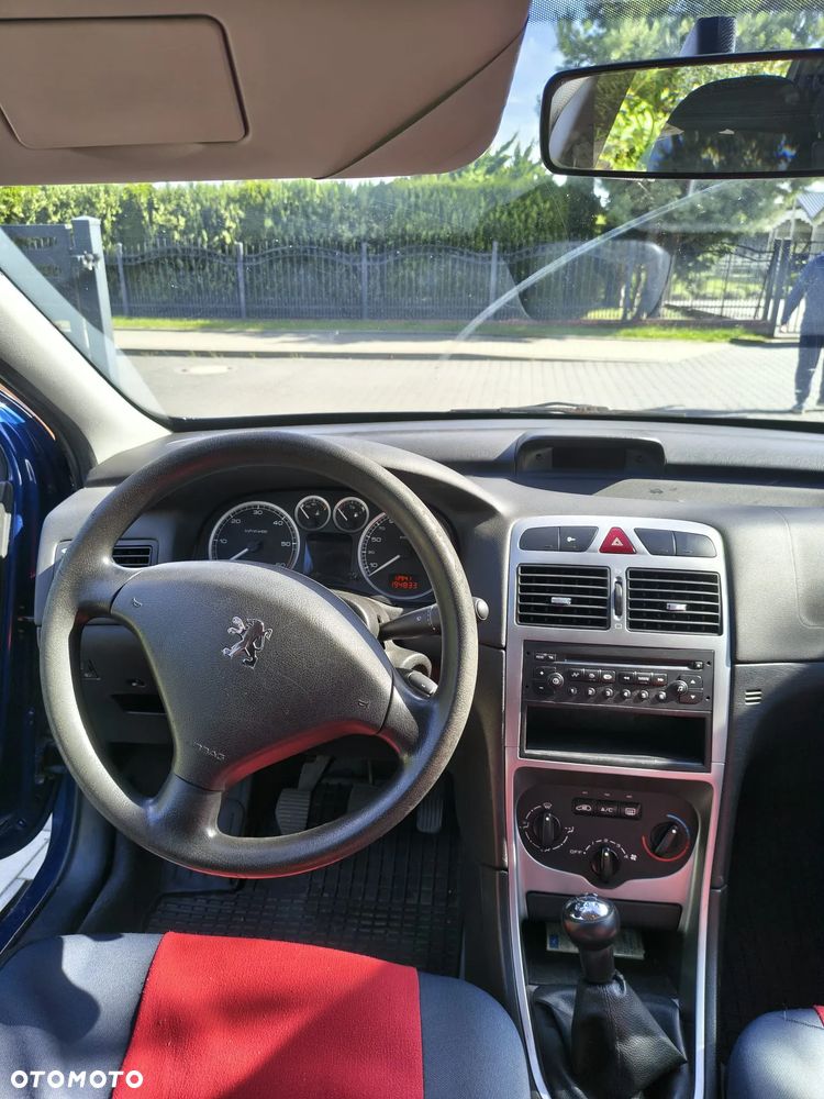 Peugeot 307 - 10
