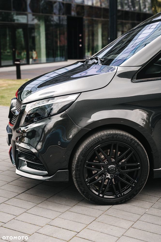 Mercedes-Benz Klasa V - 6