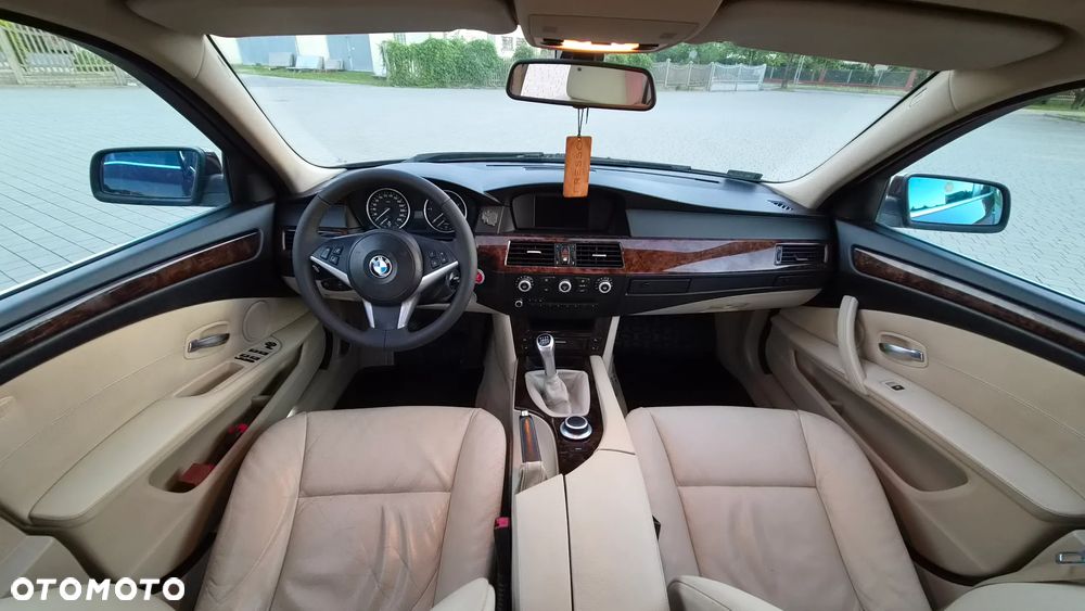 BMW Seria 5 520d Special Edition - 8