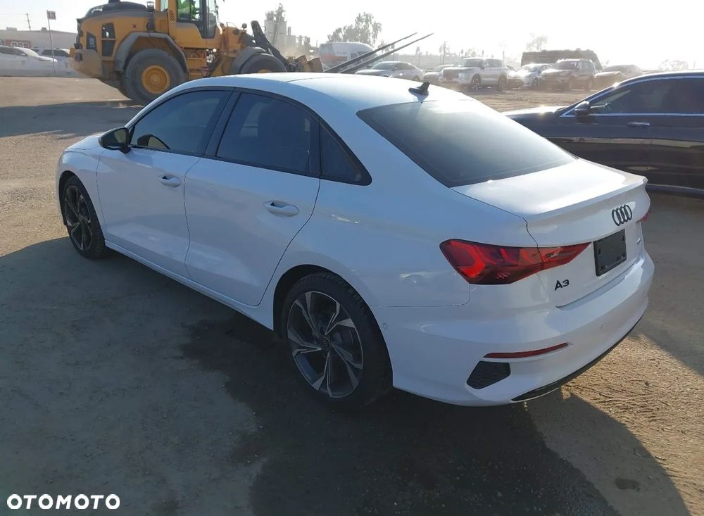 Audi A3 Limousine - 3