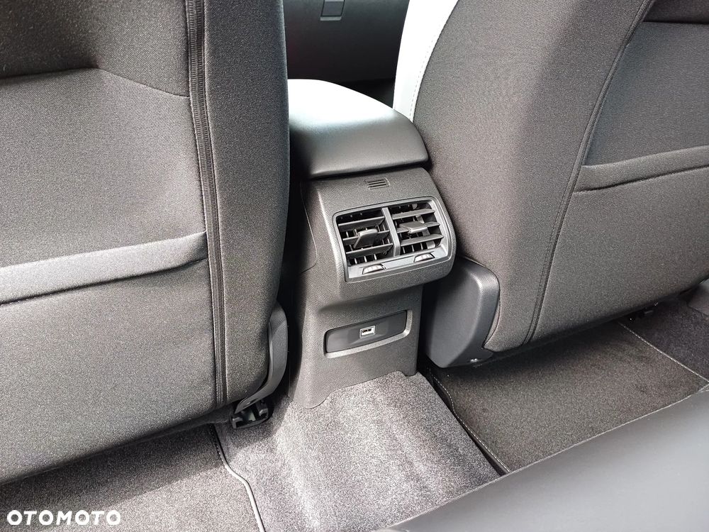 Citroën C4 1.2 mHEV Max eDCT6 - 18