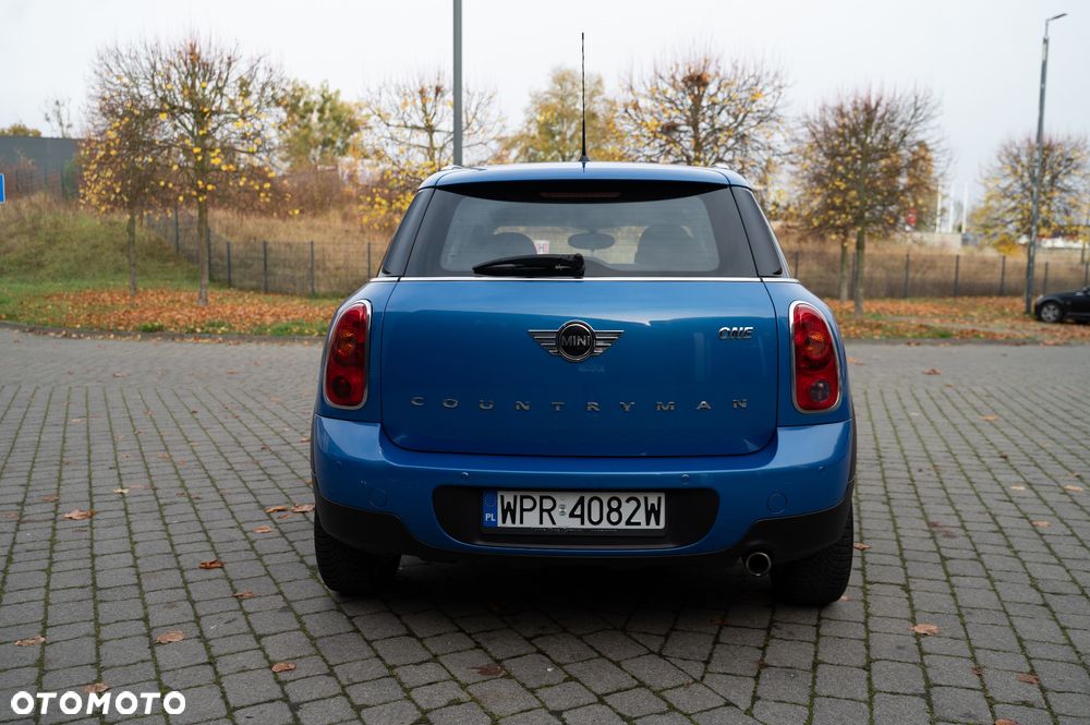 MINI ONE - 4