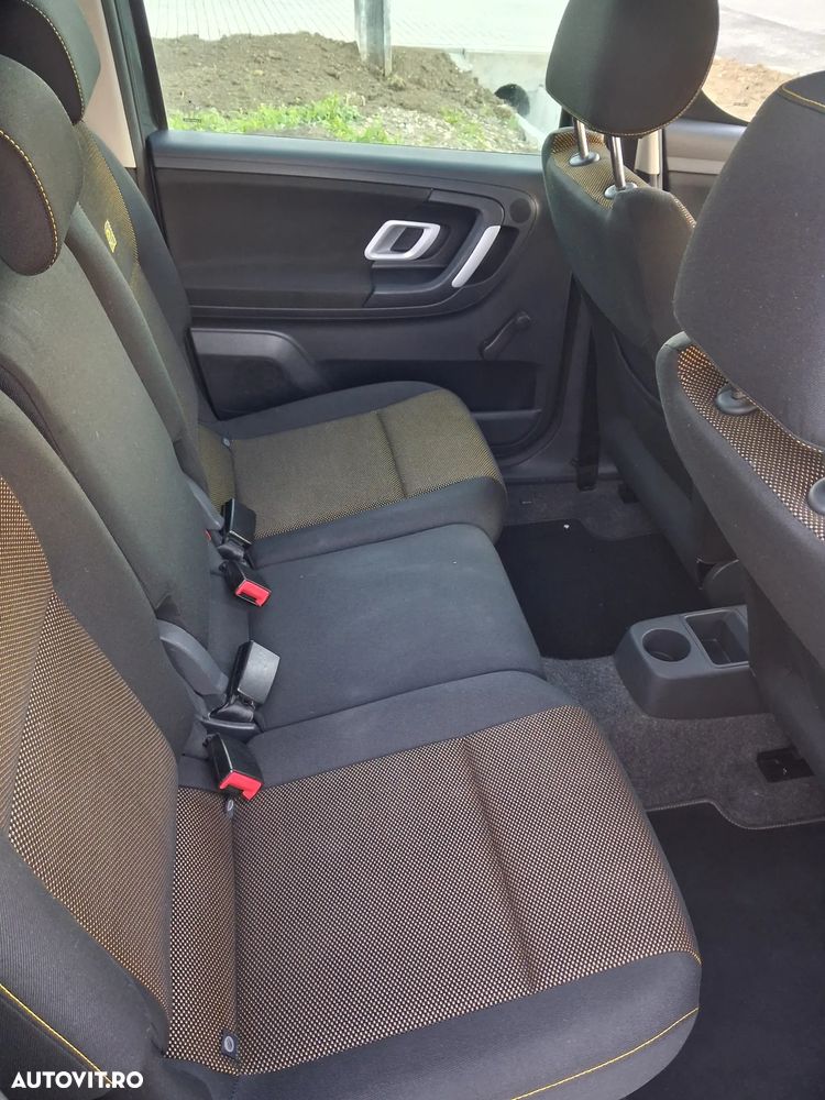 Skoda Roomster 1.4 Style - 8