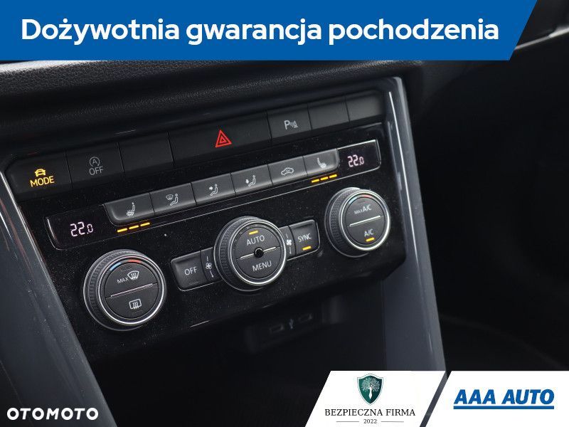 Volkswagen T-Roc - 21