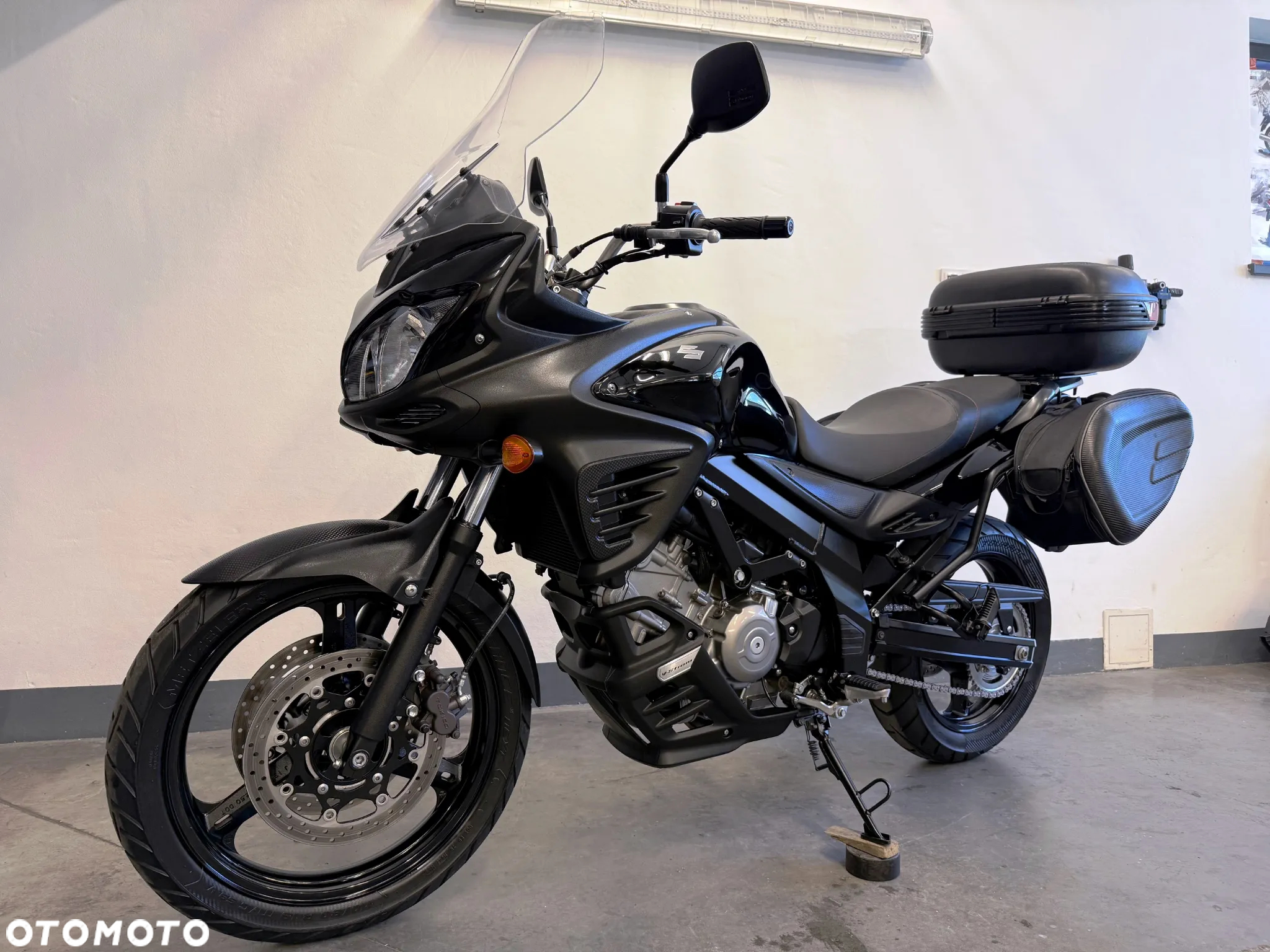 Suzuki V-STROM - 6