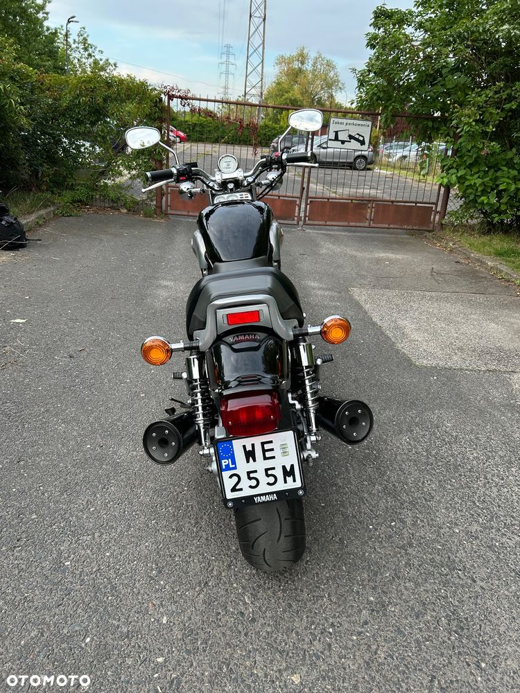 Yamaha V-MAX - 7