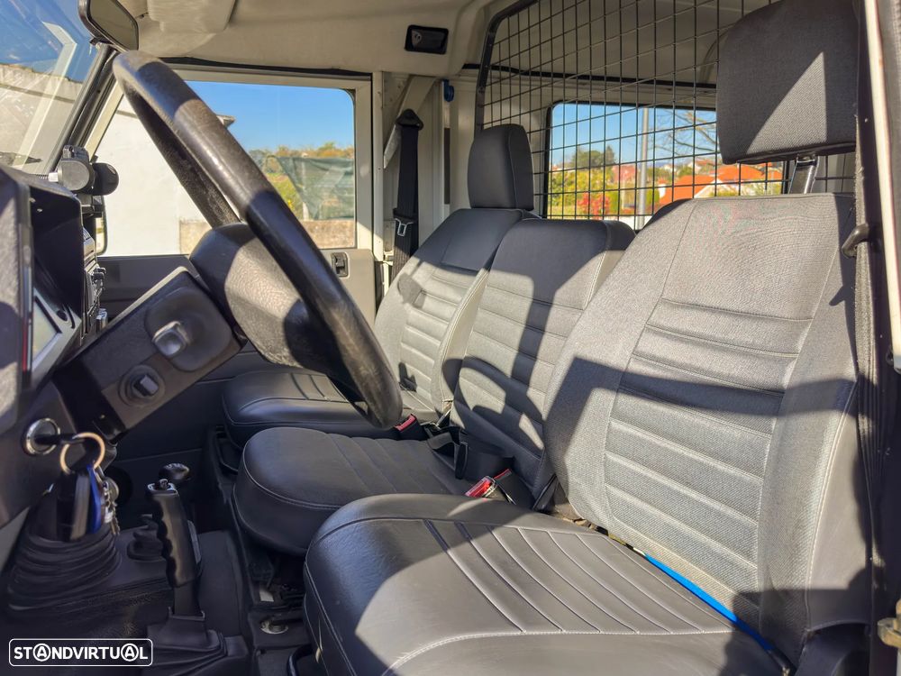 Land Rover Defender 90 2.5 Td5 S - 18