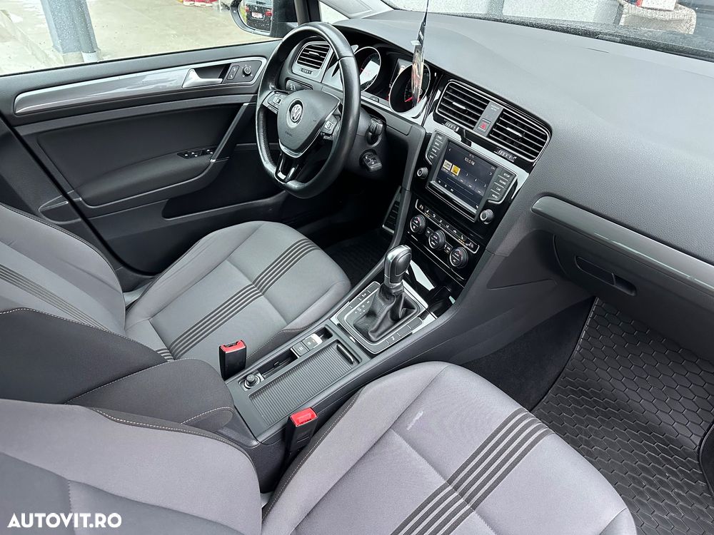 Volkswagen Golf 2.0 TDI BlueMotion Technology DSG Allstar - 9