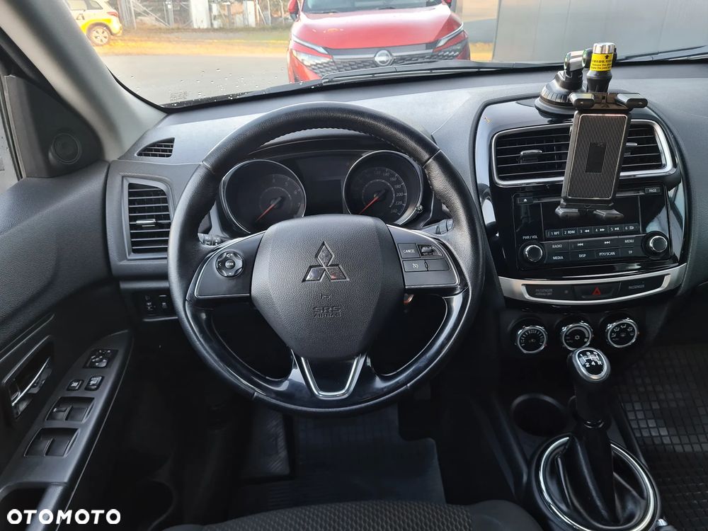 Mitsubishi ASX 1.6 Invite EU6 - 8