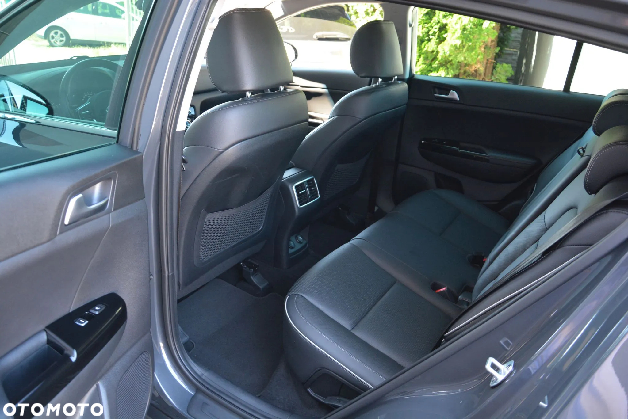 Kia Sportage - 16