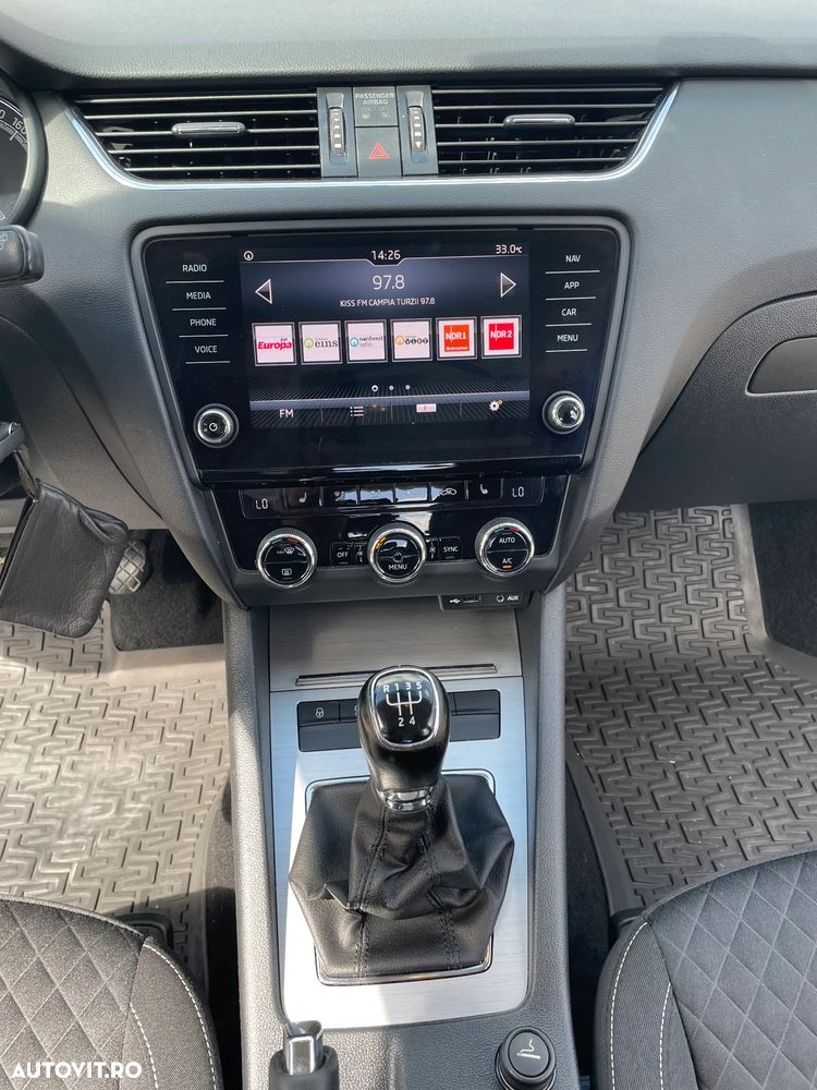 Skoda Octavia 1.6 TDI Drive - 8