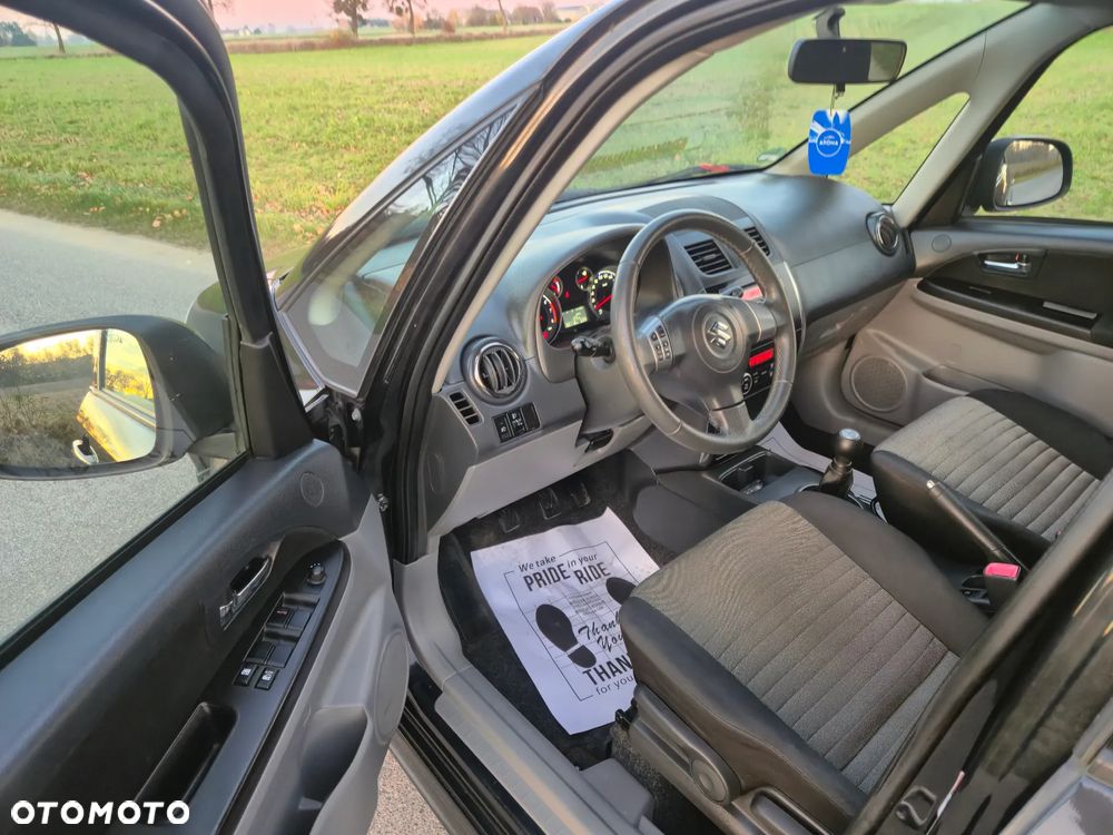 Suzuki SX4 1.6 Premium - 7