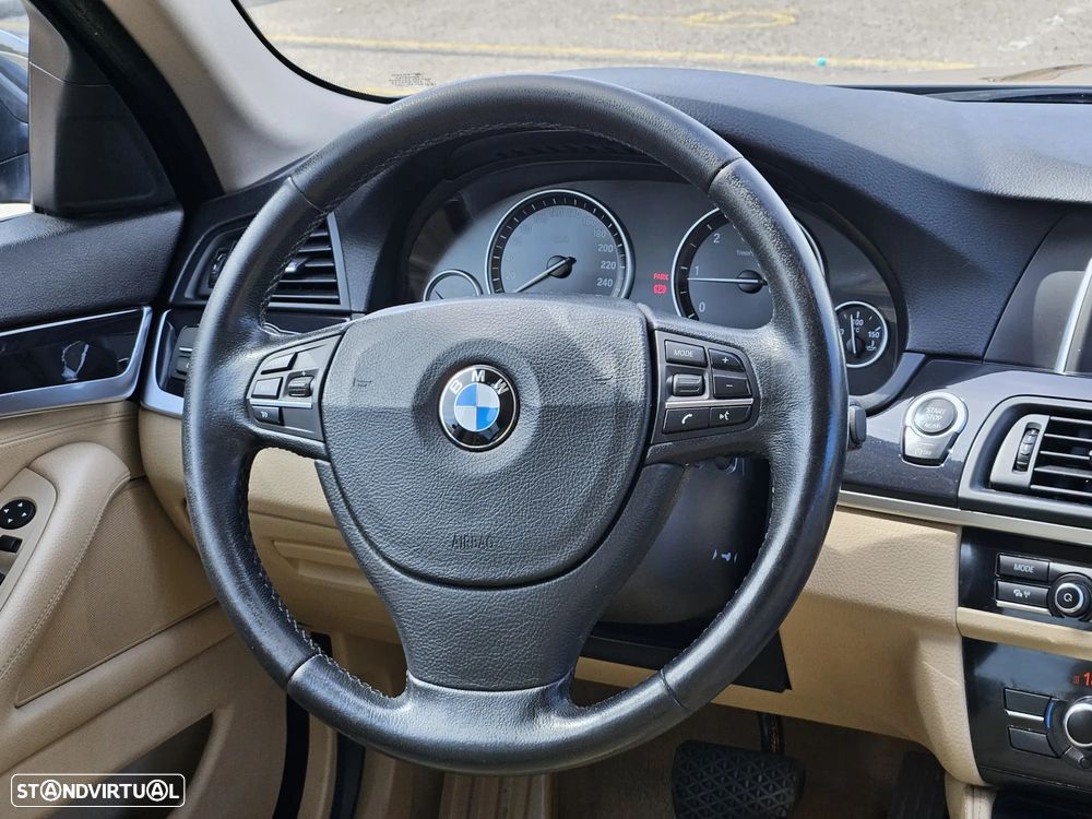 BMW 520 d Line Luxury Auto - 8