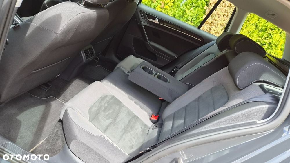 Volkswagen Golf Variant 2.0 TDI SCR DSG Highline - 18