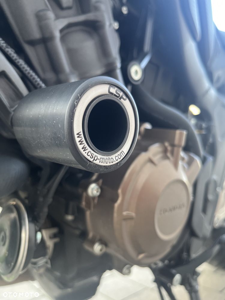 Honda CB - 8