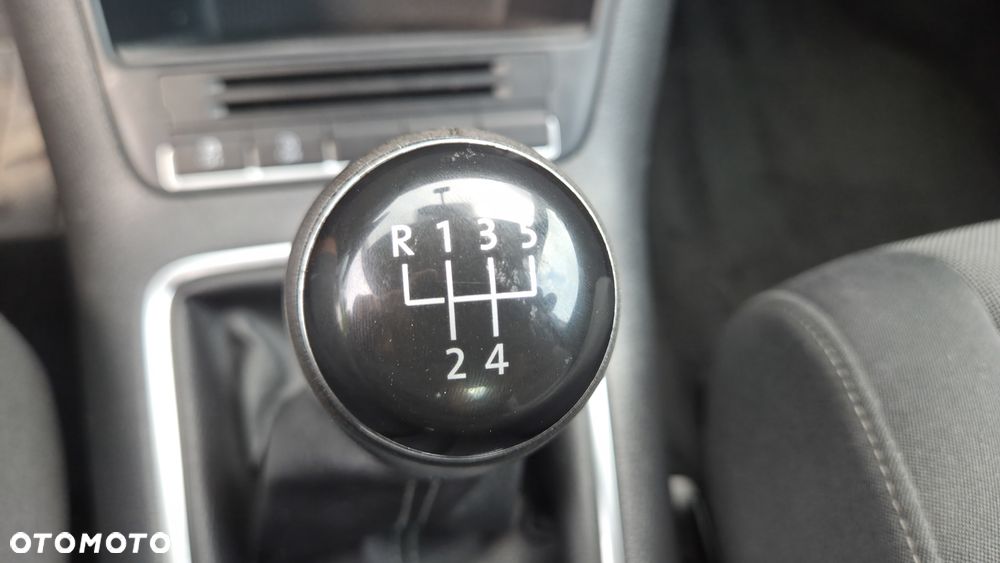 Volkswagen Golf Plus 1.6 TDI DPF Life - 21