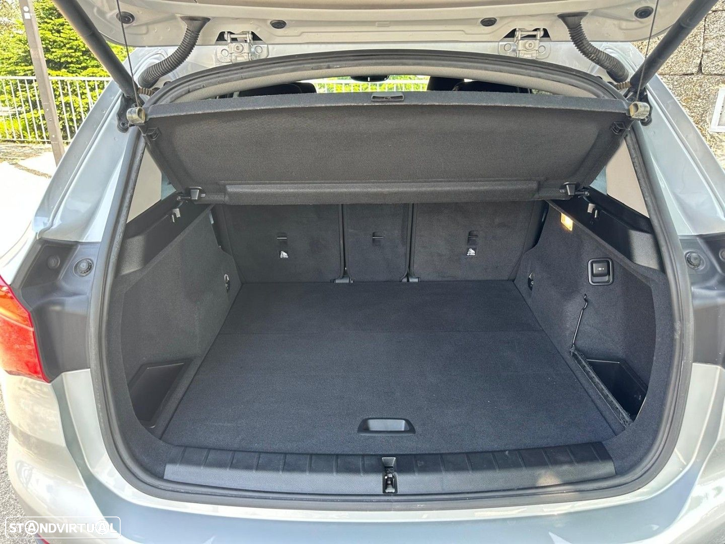 BMW X1 16 d sDrive Advantage - 19