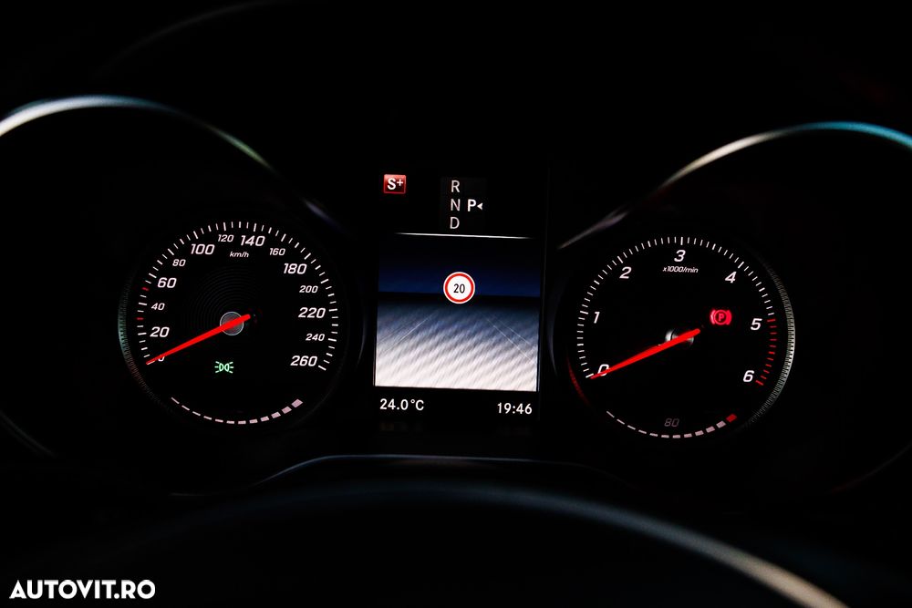 Mercedes-Benz C - 14