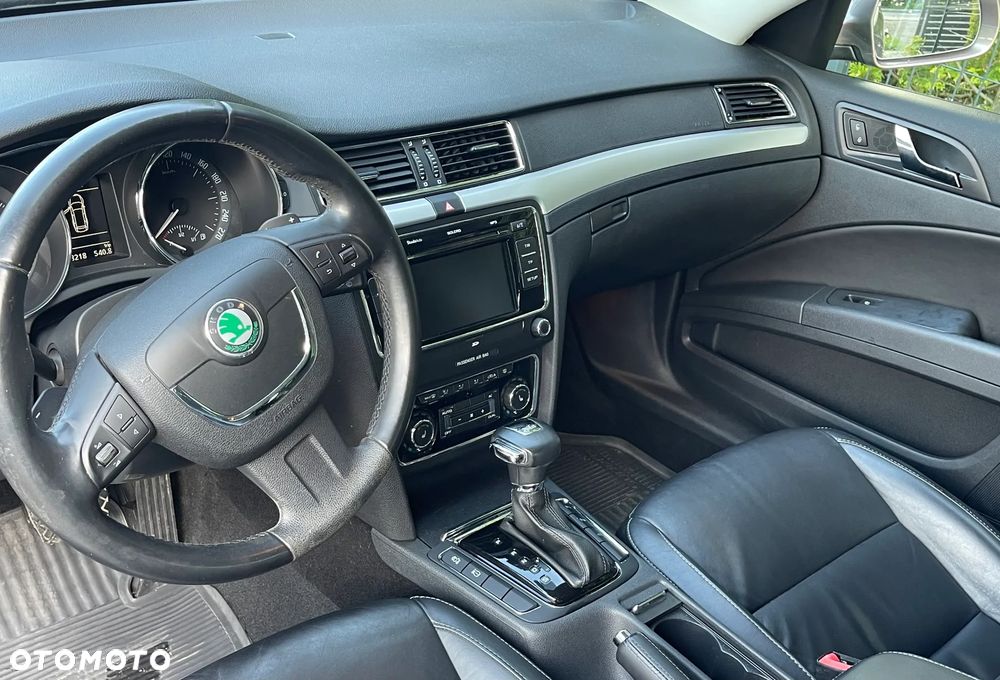 Skoda Superb 2.0 TSI DSG Exclusive - 11