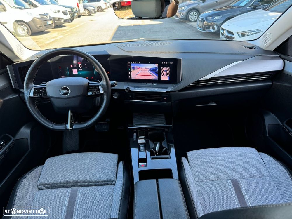 Opel Astra 1.5 D Elegance Aut. - 9