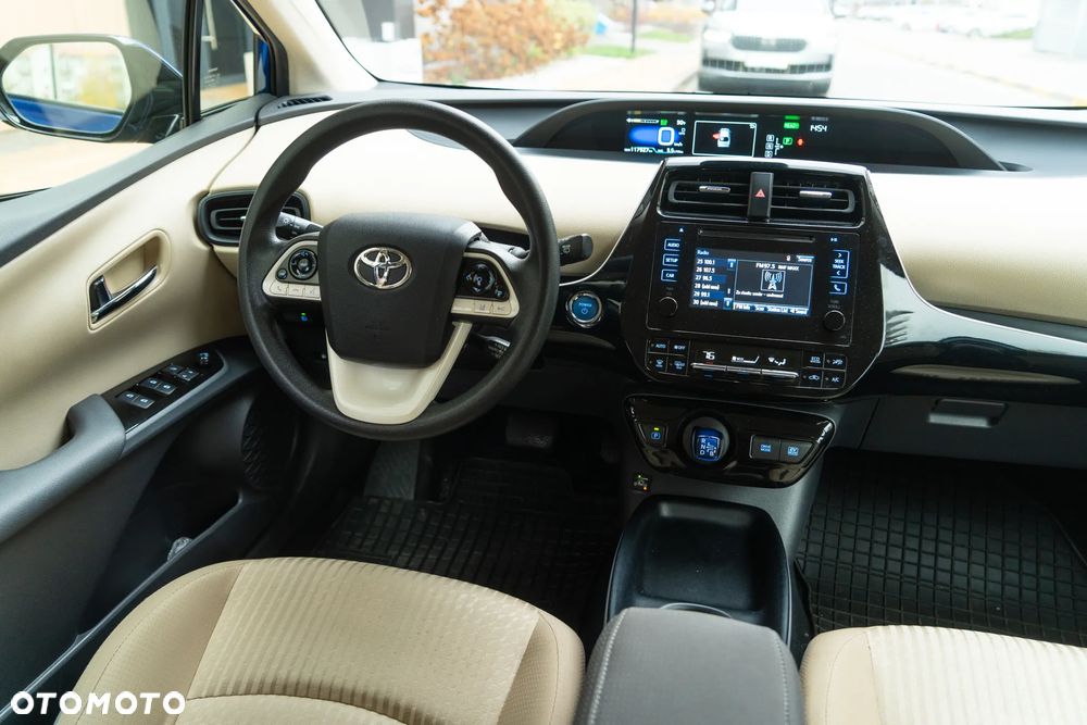 Toyota Prius 1.8 HSD Premium - 7