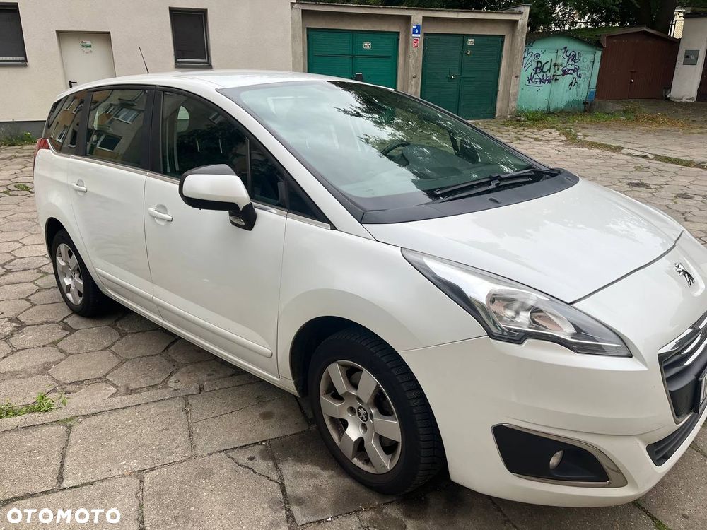 Peugeot 5008 HDI 150 Active - 3