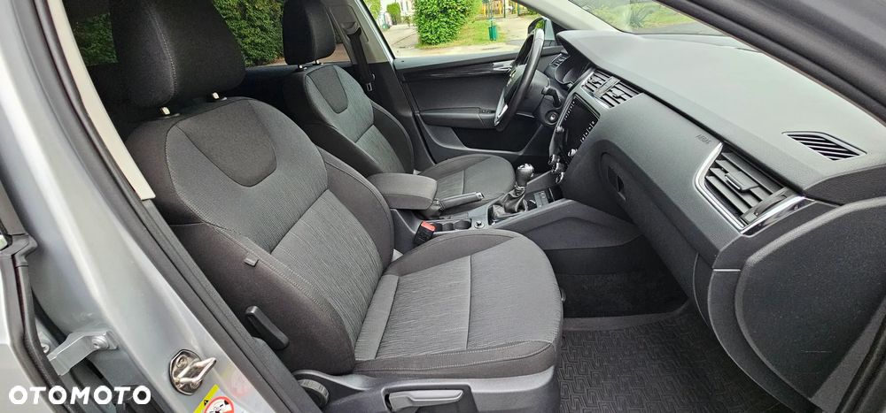 Skoda Octavia 2.0 TDI Style DSG - 15