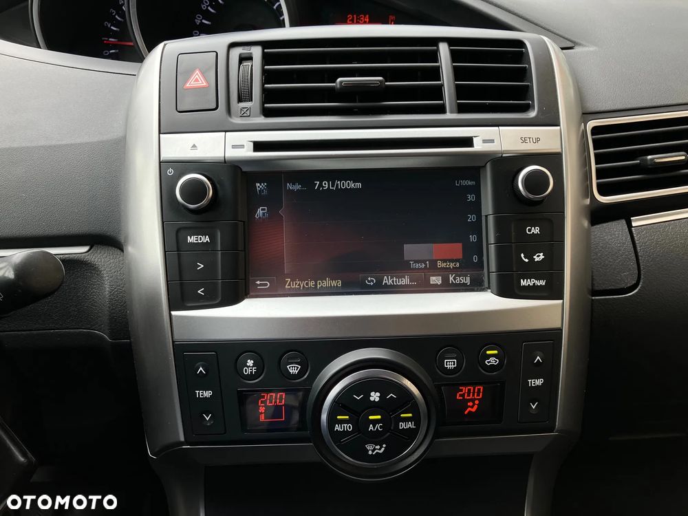 Toyota Verso 1.8 Premium - 24