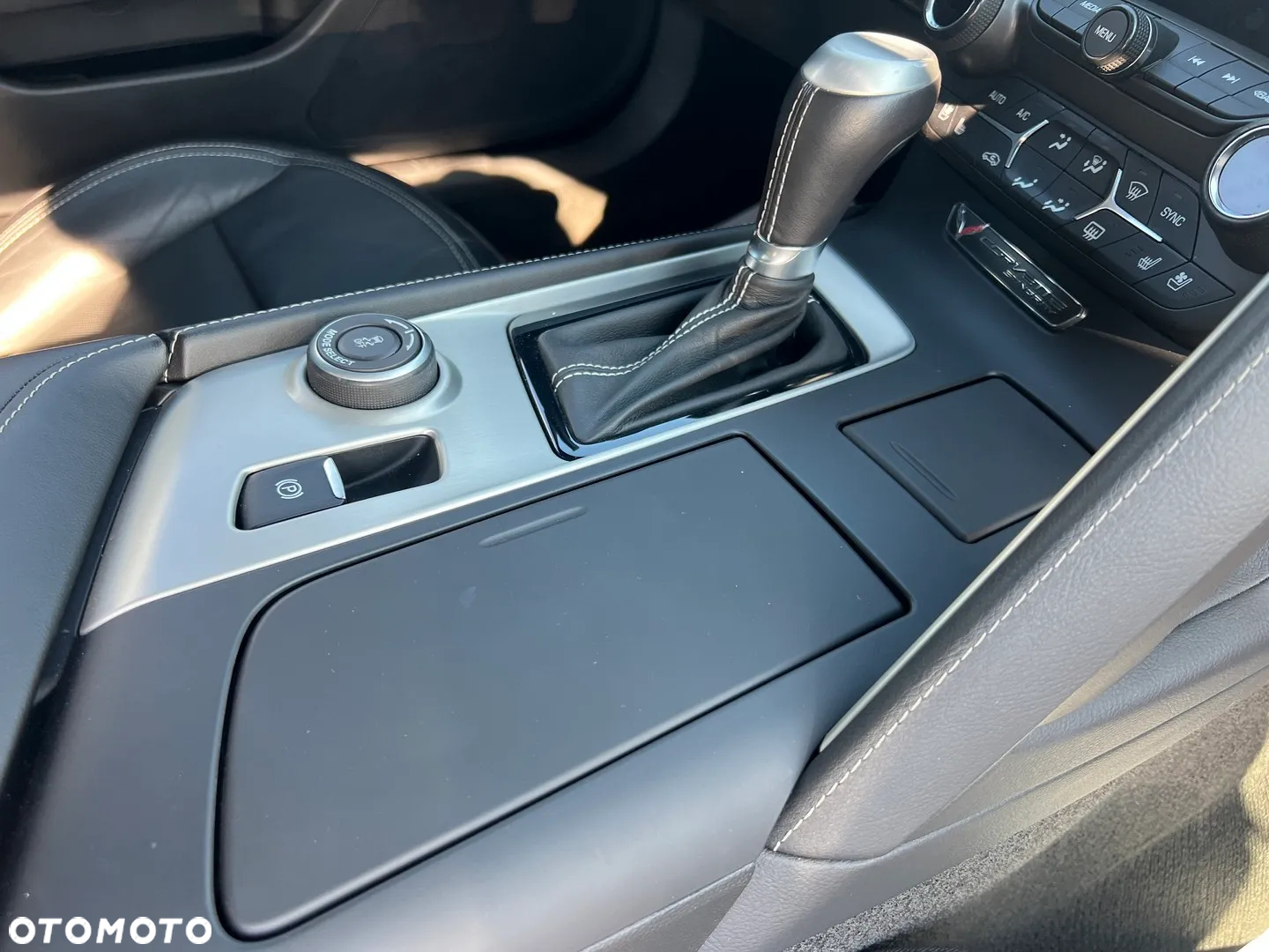 Chevrolet Corvette Stingray 2LT 6.2 V8 Automatik - 15