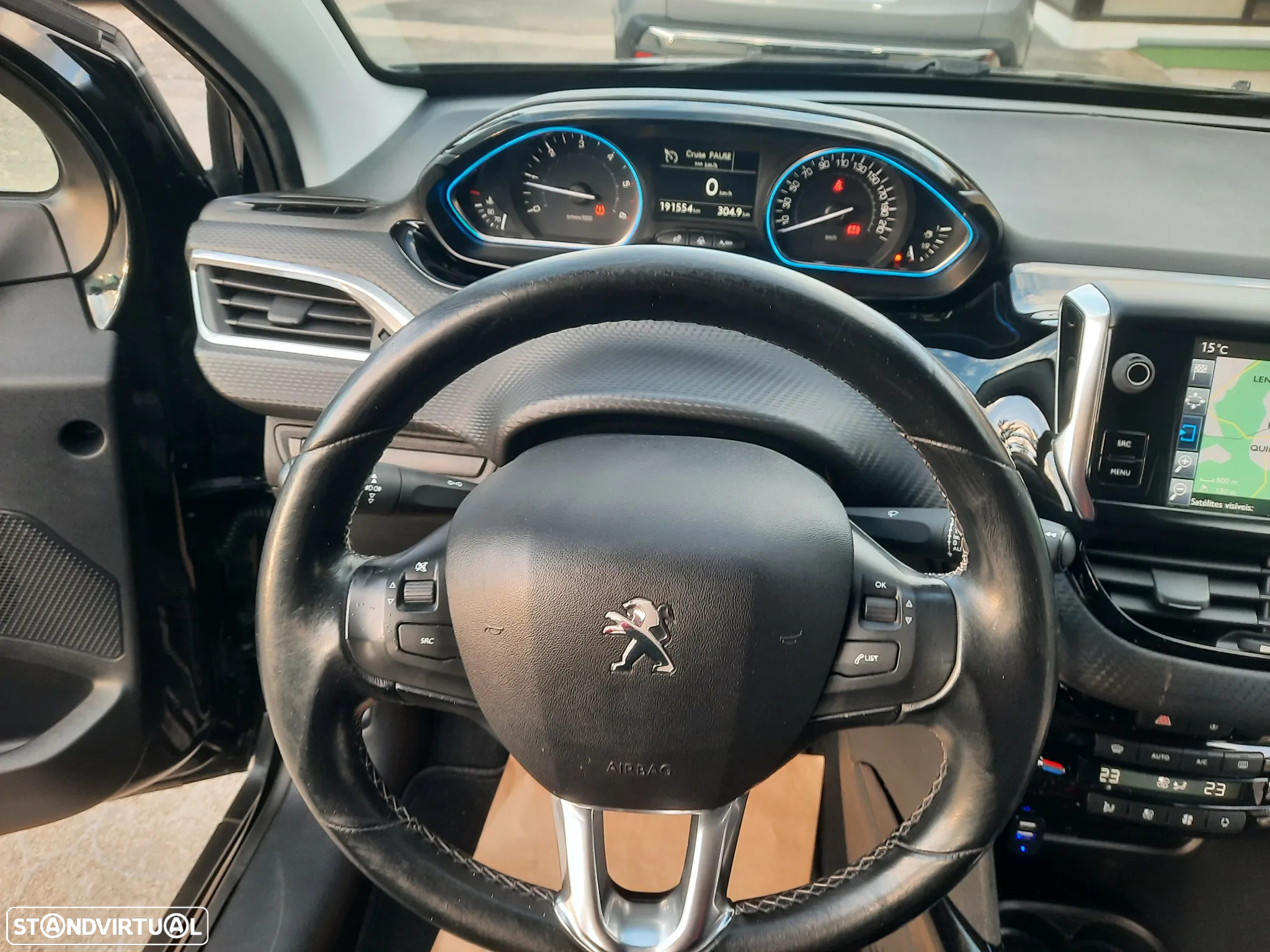 Peugeot 2008 1.6 BlueHDi Allure - 25