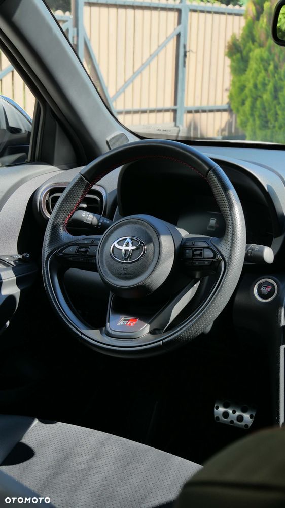 Toyota Yaris Cross - 14