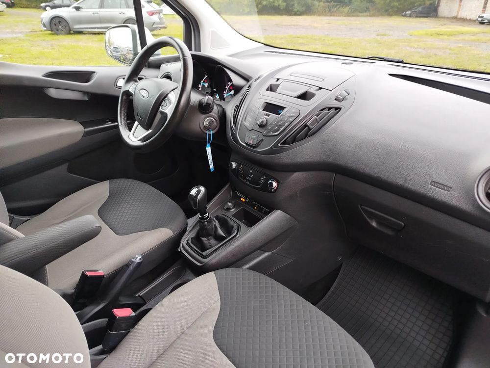 Ford Tourneo Courier - 7