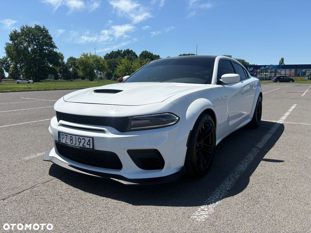 Dodge Charger 6.4 Scat Pack Widebody - 5