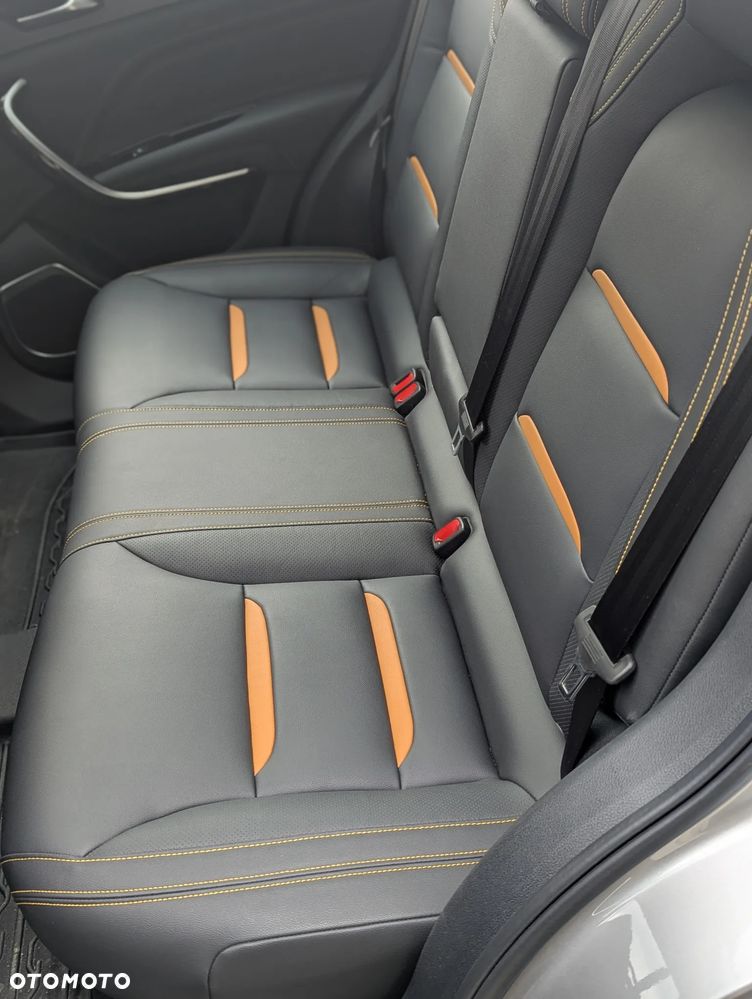 Bestune T77 1.5T Elegance DCT - 14