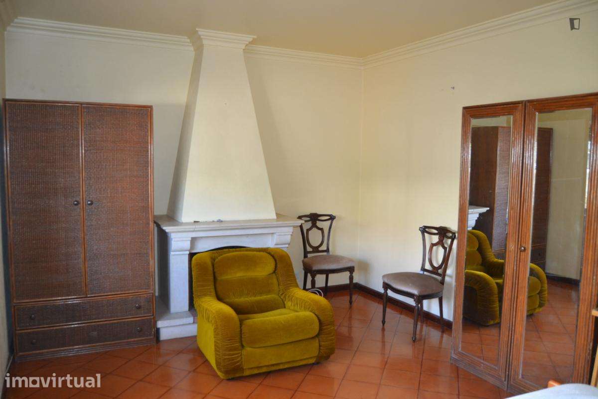 Quarto - localizado em Lisbon - Grande imagem: 4/15