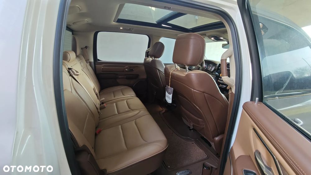 RAM 1500 Crew Cab Longbed Longhorn - 10