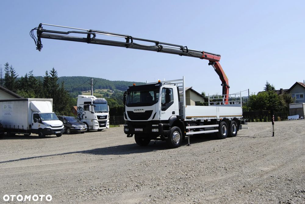 Iveco Trakker 410 6x4 SKRZYNIA 6.8m HDS PALFINGER 22002-eh / PILOT 5x wysów ROTATOR STAN IDEALNY - 14
