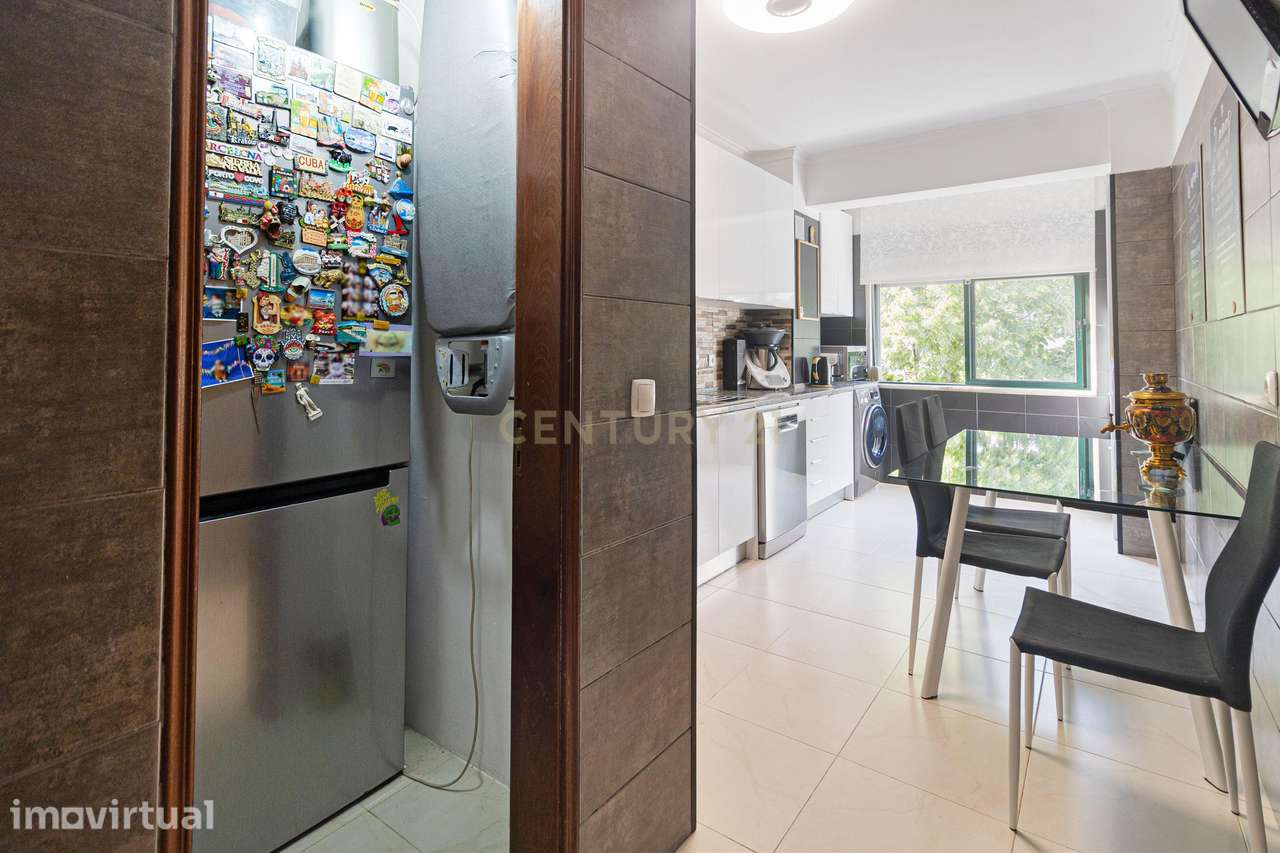 Apartamento T3 na sobreda com possibilidade de aproveitamento do sótão - Grande imagem: 5/48