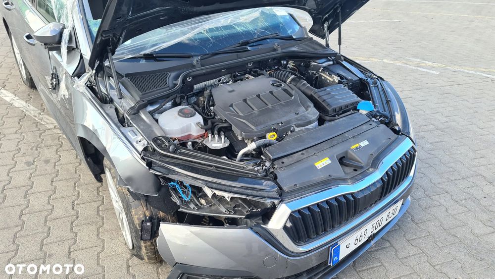Skoda Octavia 2.0 TDI Ambition DSG - 10