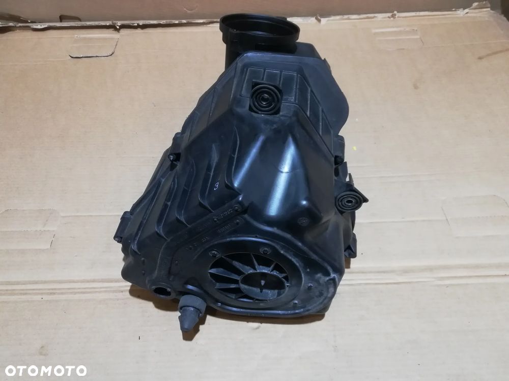 AUDI A8 D3 OBUDOWA FILTRA POWIETRZA 4E0129620E - 1