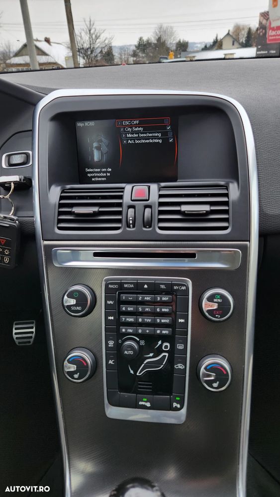 Volvo XC 60 D4 RDesign - 22