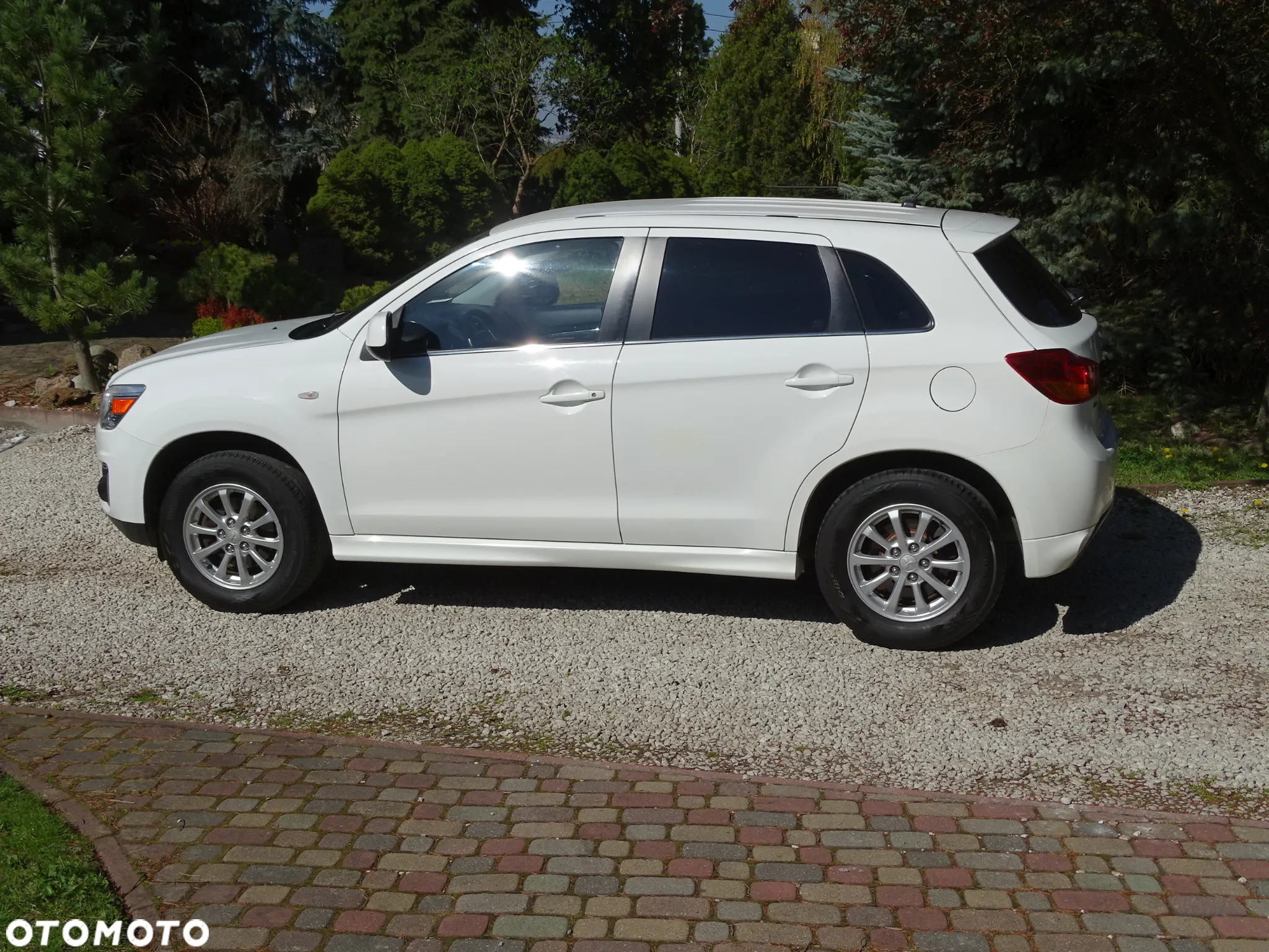 Mitsubishi ASX 1.6 Intense - 21
