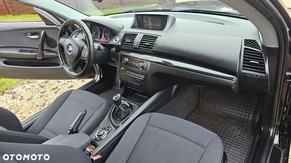 BMW Seria 1 118d - 13