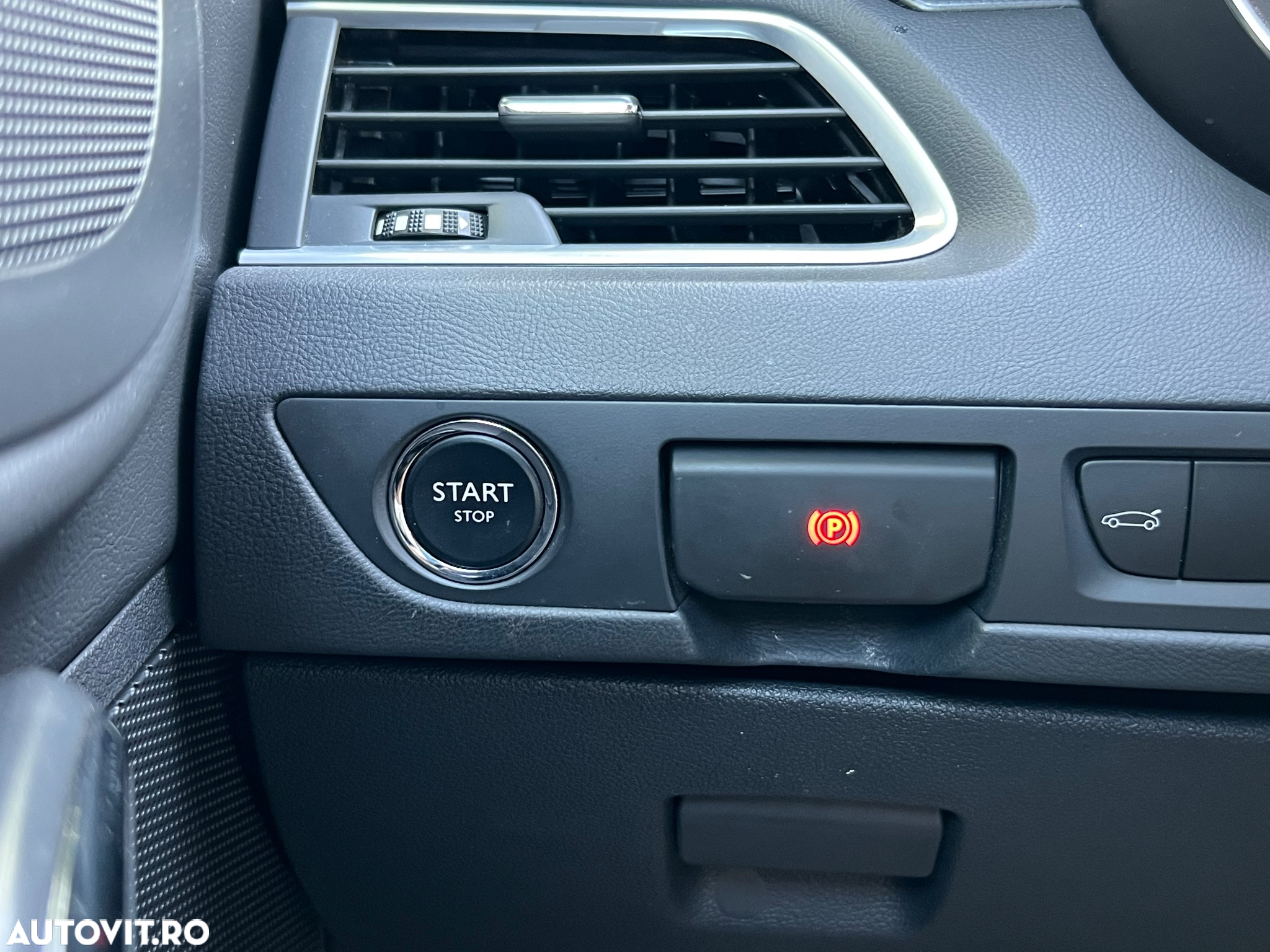 Peugeot 508 BlueHDi 180 EAT6 Stop&Start Allure - 22