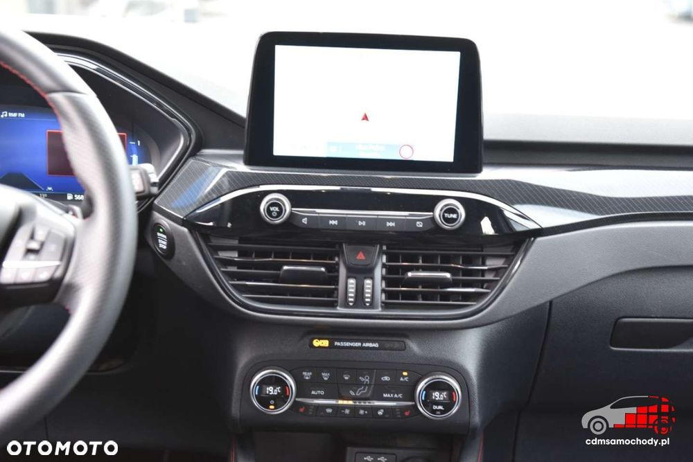 Ford Kuga - 27