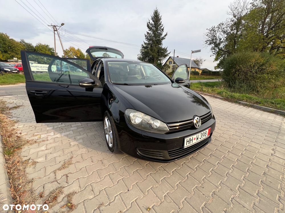 Volkswagen Golf - 22