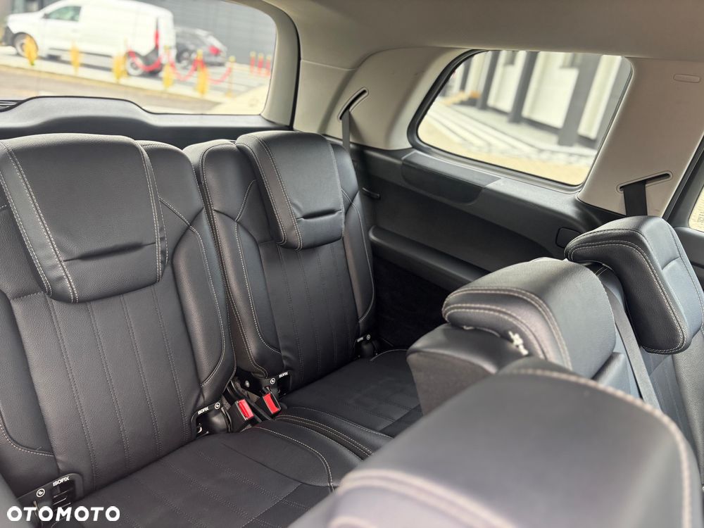 Mercedes-Benz GL - 13